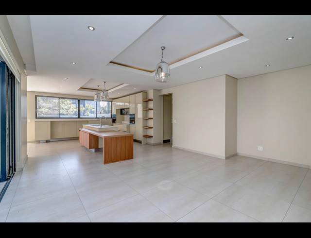 5 BEDROOM GATED ESTATE FOR SALE IN STEYN CITY